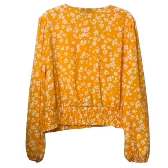 LANE BRYANT NWT Ruching / Wrap L/S Bouse in Turmeric Size 22 - FEMININE - Picture 4 of 6